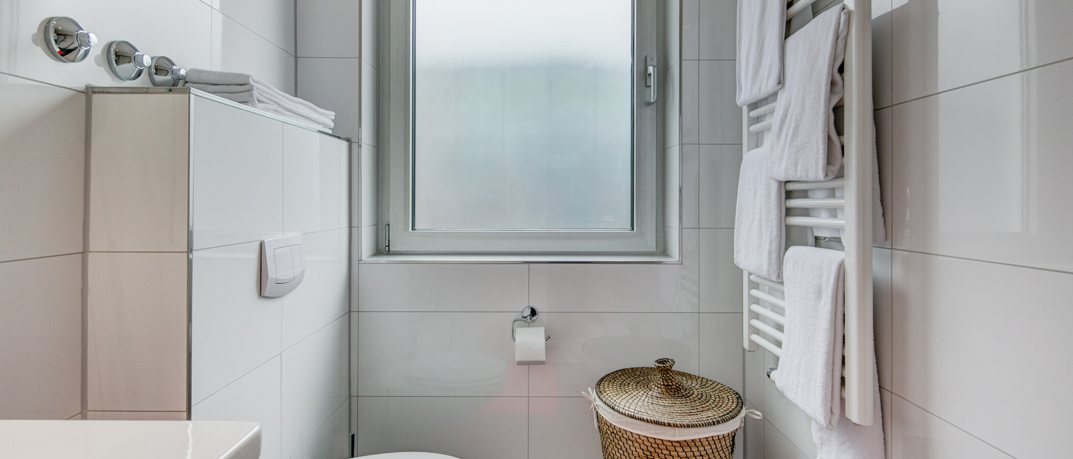 apartment Ismaning 04 bathroom 9330