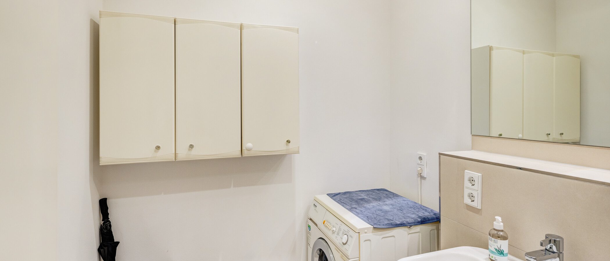 apartment München Ludwigsvorstadt 03 bathroom 9337