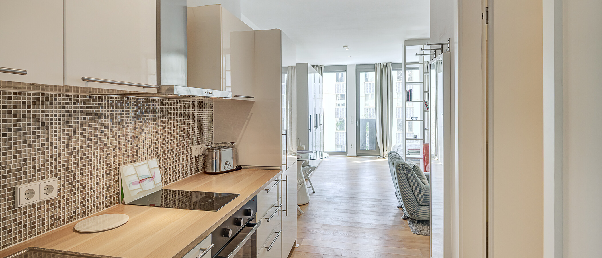 apartment München Ludwigsvorstadt 02 hall 9337