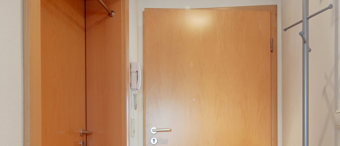 attic apartment München Feldmoching 02 hall 9344