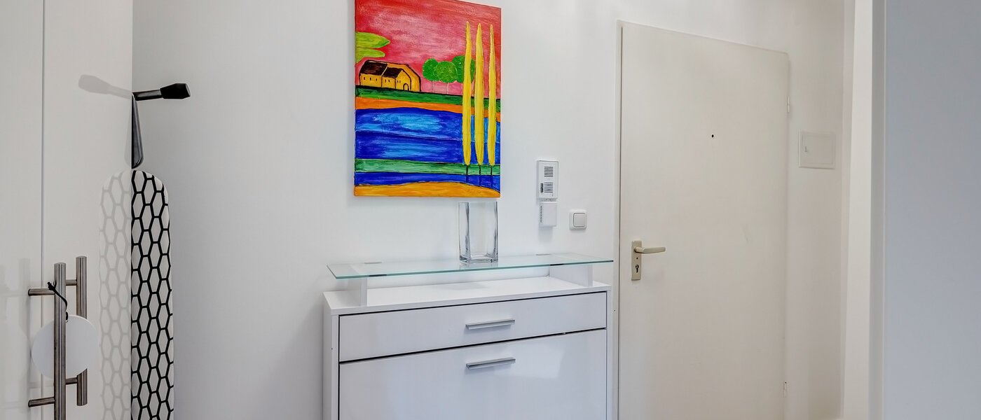 apartment München Moosach 02 hall 9358