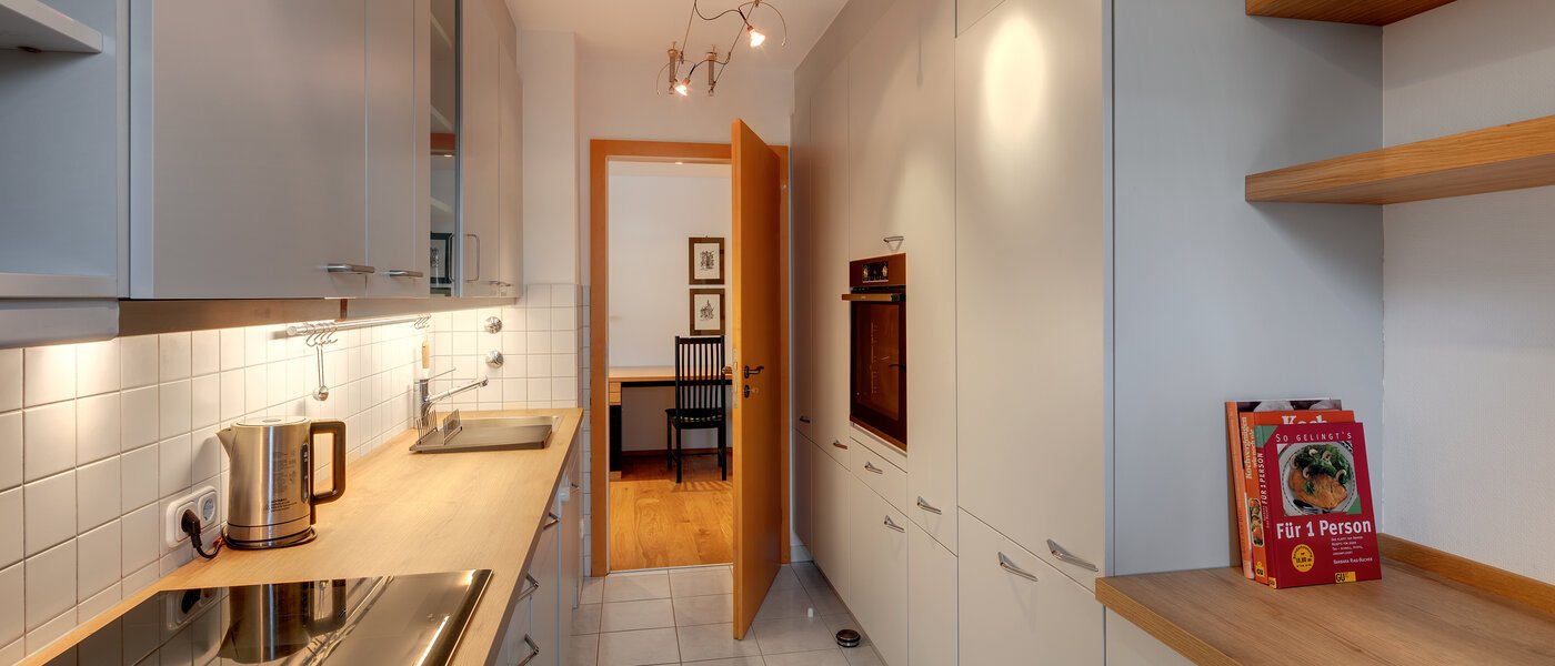 apartment München Schwabing - Alte Heide 03 kitchen 9368