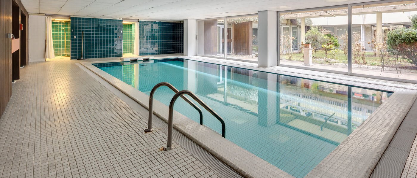 apartment München Schwabing - Alte Heide 01 pool 9368