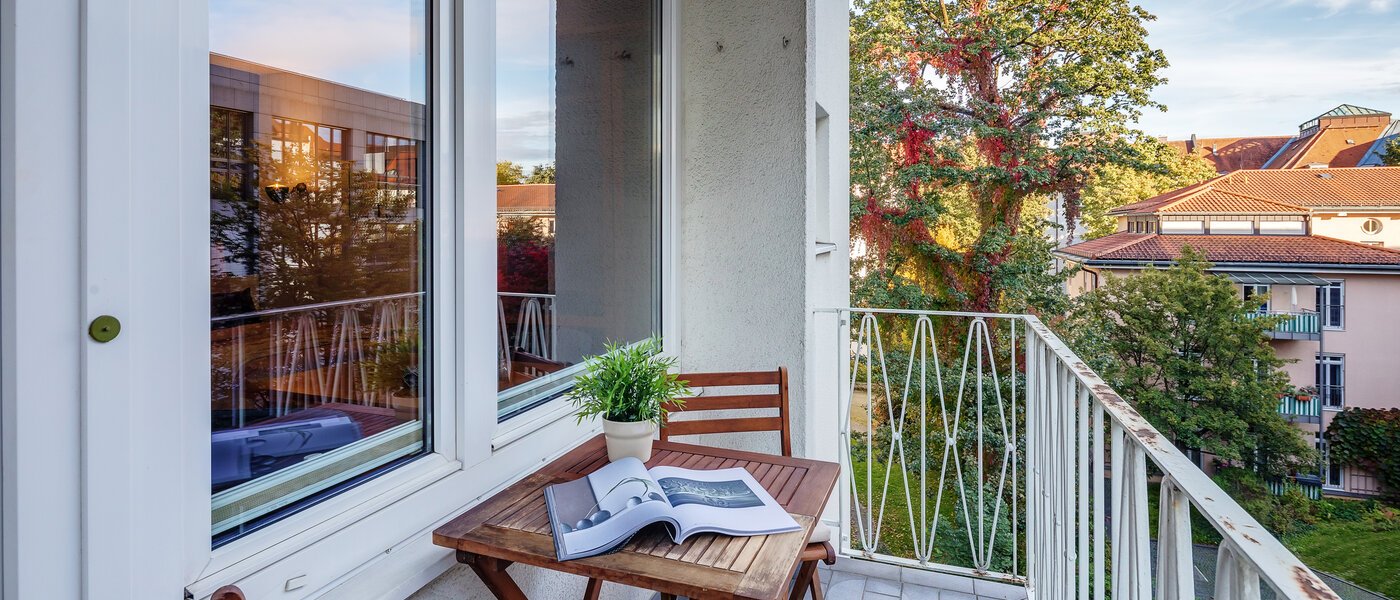 apartment München Schwabing (rechts der Leopoldstraße) 01 balcony 938