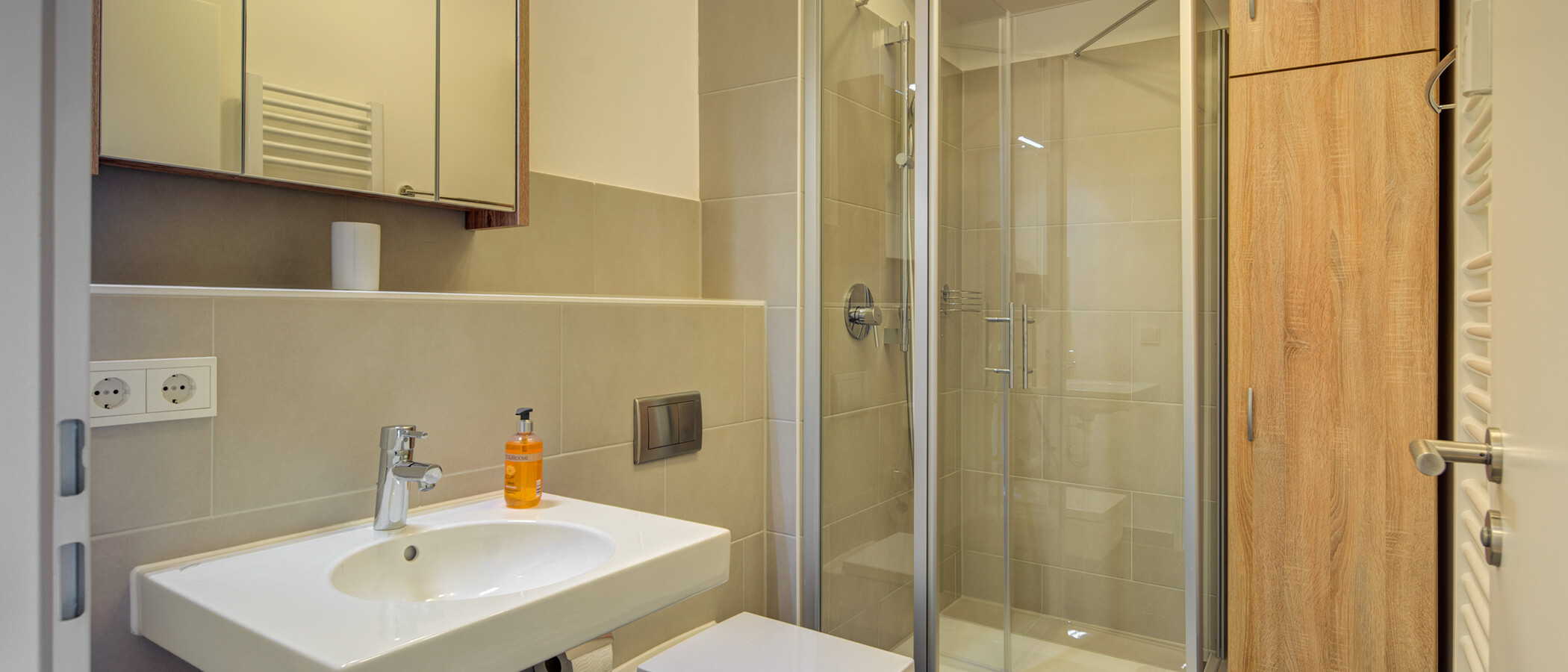 studio München Giesing 01 bathroom 9397