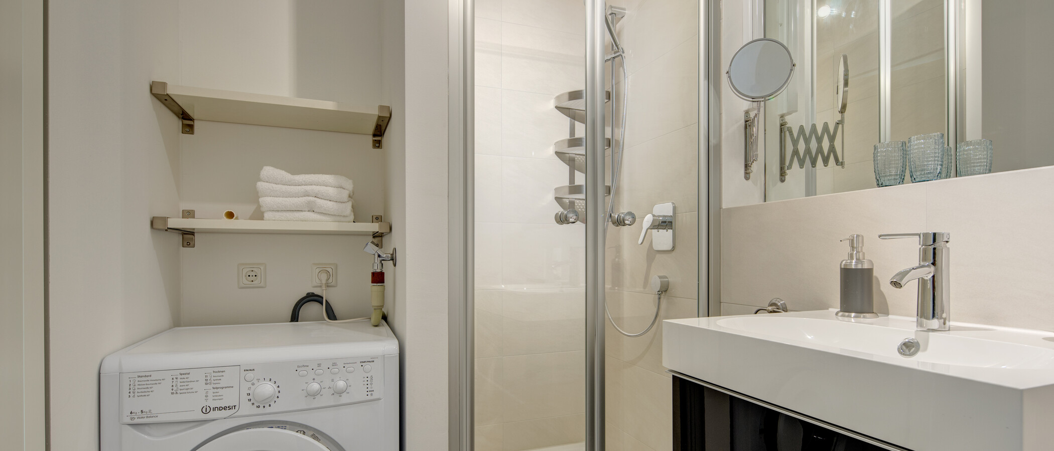 apartment München Maxvorstadt - Westen 02 2. bathroom 9408