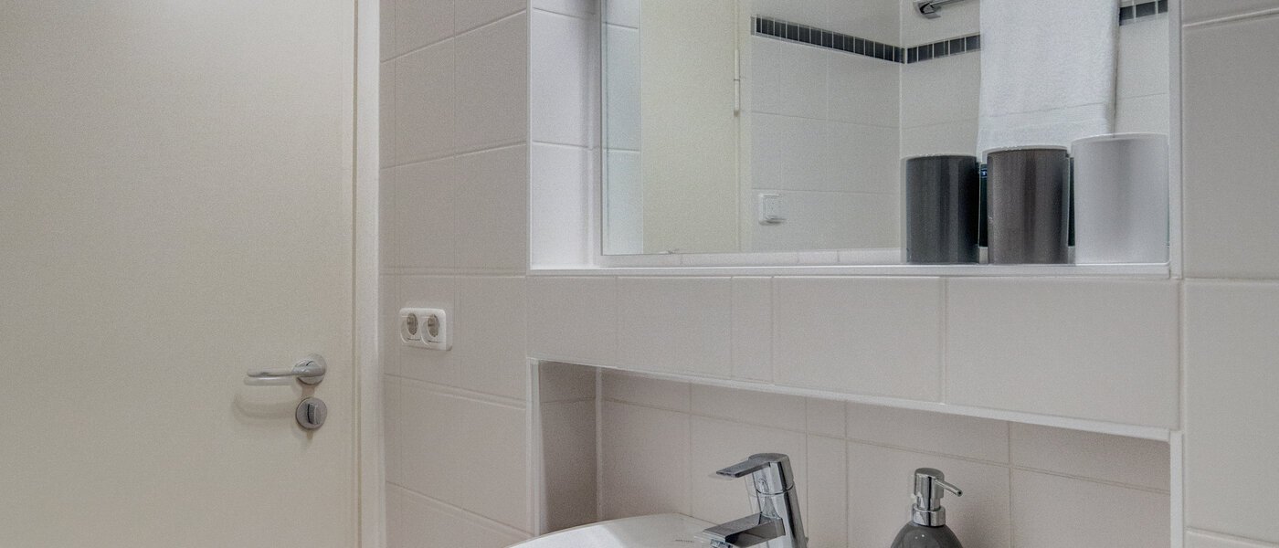 apartment München Maxvorstadt - Museumsviertel 04 bathroom 9424