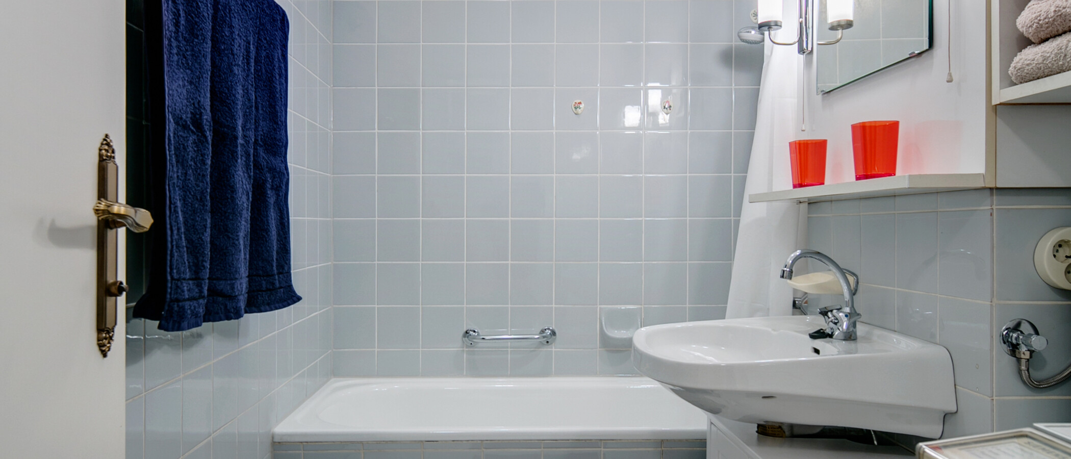 apartment München Schwabing (rechts der Leopoldstraße) 01 bathroom 9457