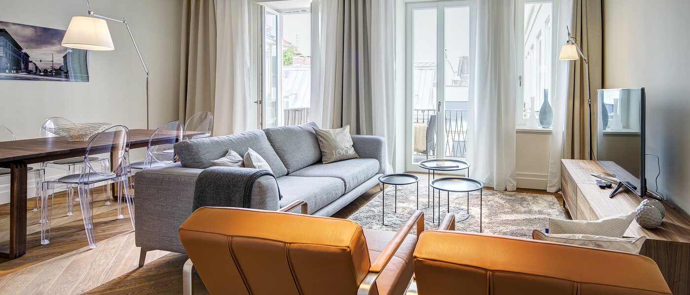 apartment München Maxvorstadt - Rund um den Josephplatz 01 living room 9480