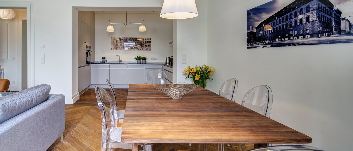 apartment München Maxvorstadt - Rund um den Josephplatz 03 living room 9480