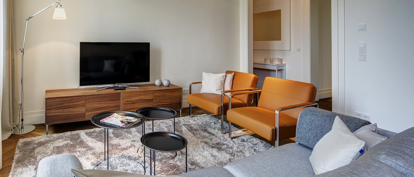 apartment München Maxvorstadt - Rund um den Josephplatz 06 living room 9480