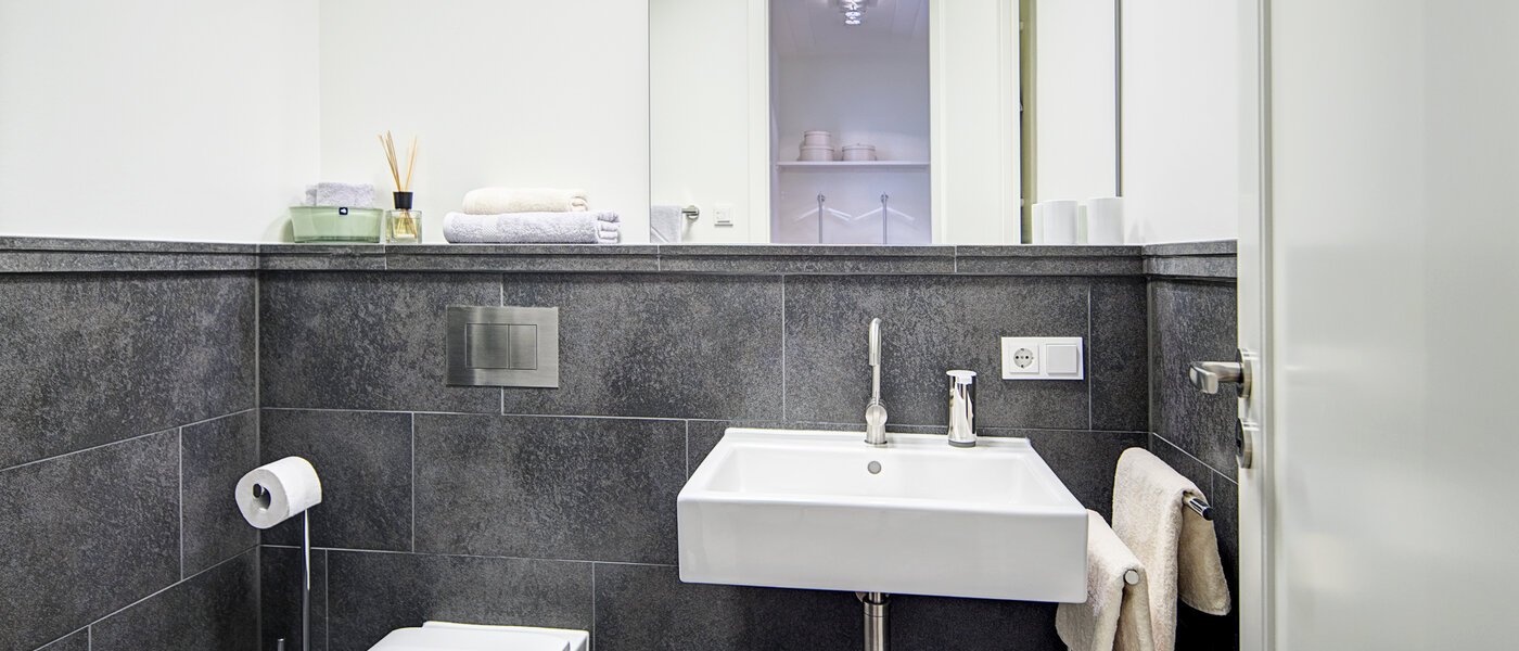 apartment München Maxvorstadt - Rund um den Josephplatz 01 2. bathroom 9480