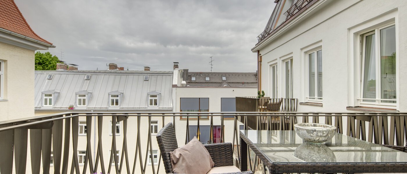 apartment München Maxvorstadt - Rund um den Josephplatz 02 balcony 9480