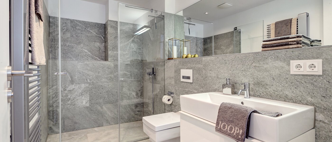 apartment München Schwabing (rechts der Leopoldstraße) 01 bathroom 9520