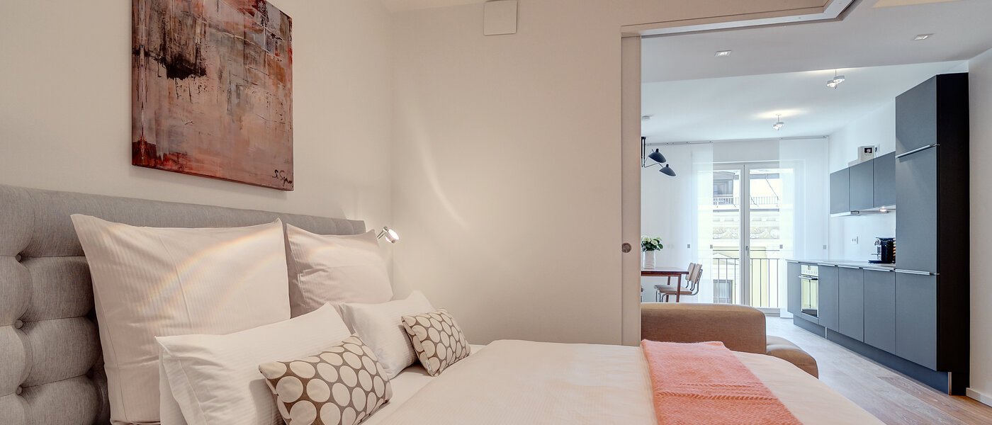 apartment München Schwabing (rechts der Leopoldstraße) 04 sleeping area 9521