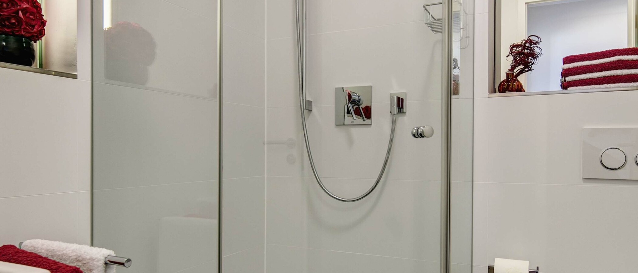 apartment München Bogenhausen 02 2. bathroom 9524