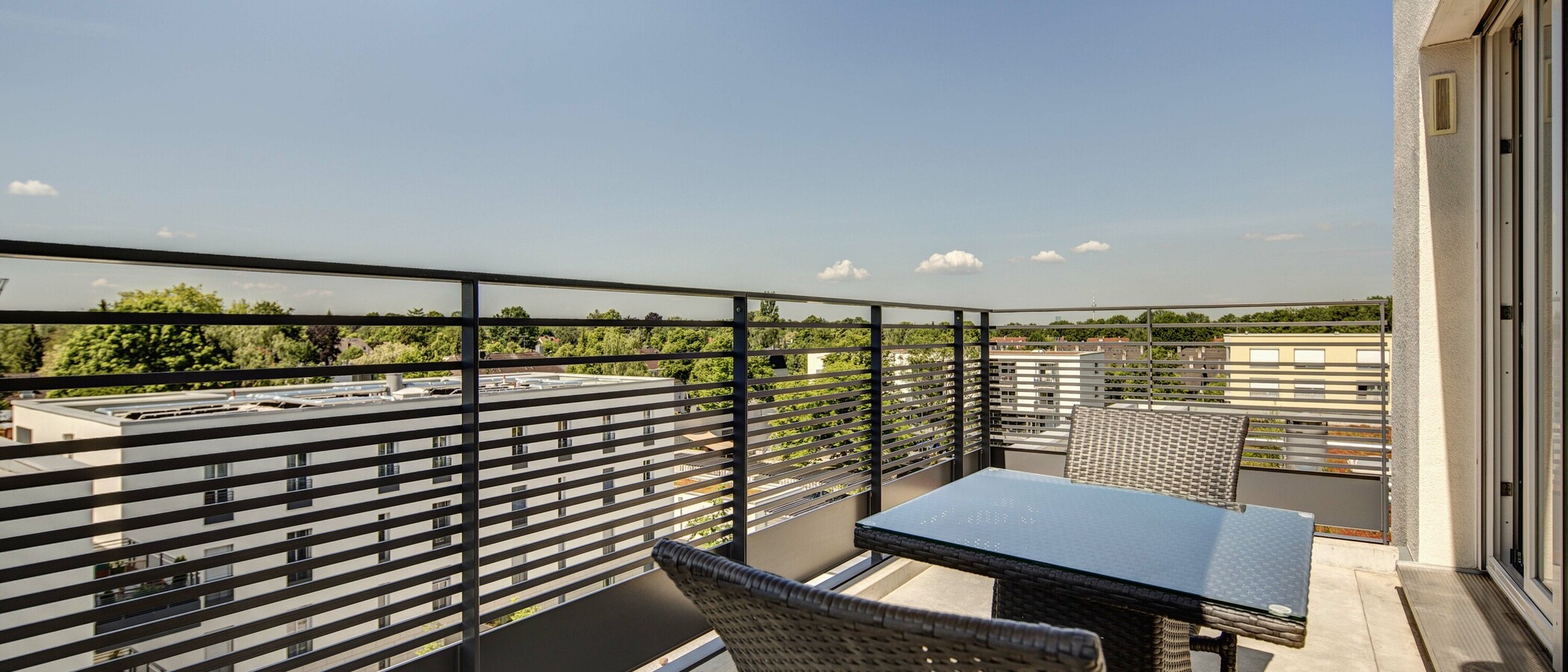 apartment München Bogenhausen 02 balcony 9524