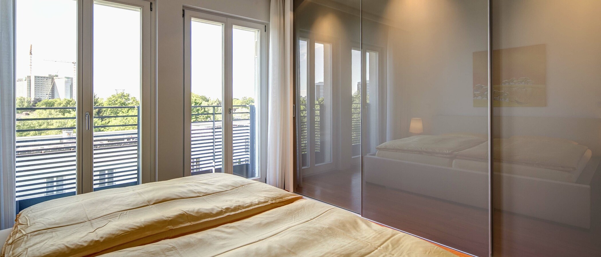 apartment München Bogenhausen 02 sleeping area 9524