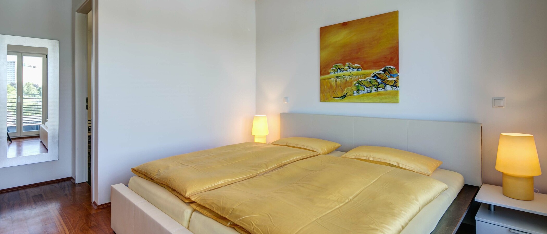 apartment München Bogenhausen 04 sleeping area 9524