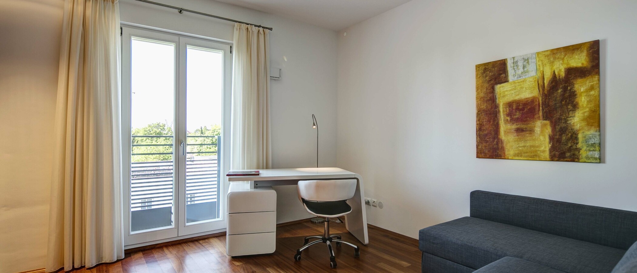 apartment München Bogenhausen 01 guest room 9524