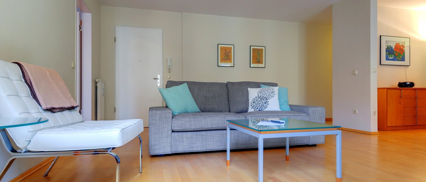 apartment München Maxvorstadt - Museumsviertel 03 living room 954