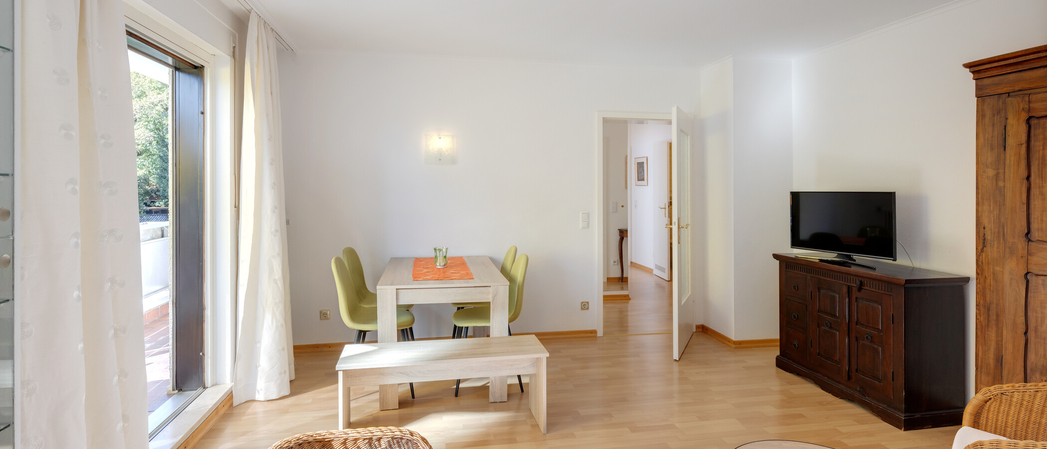 apartment München Sendling-Westpark 02 living area 9552