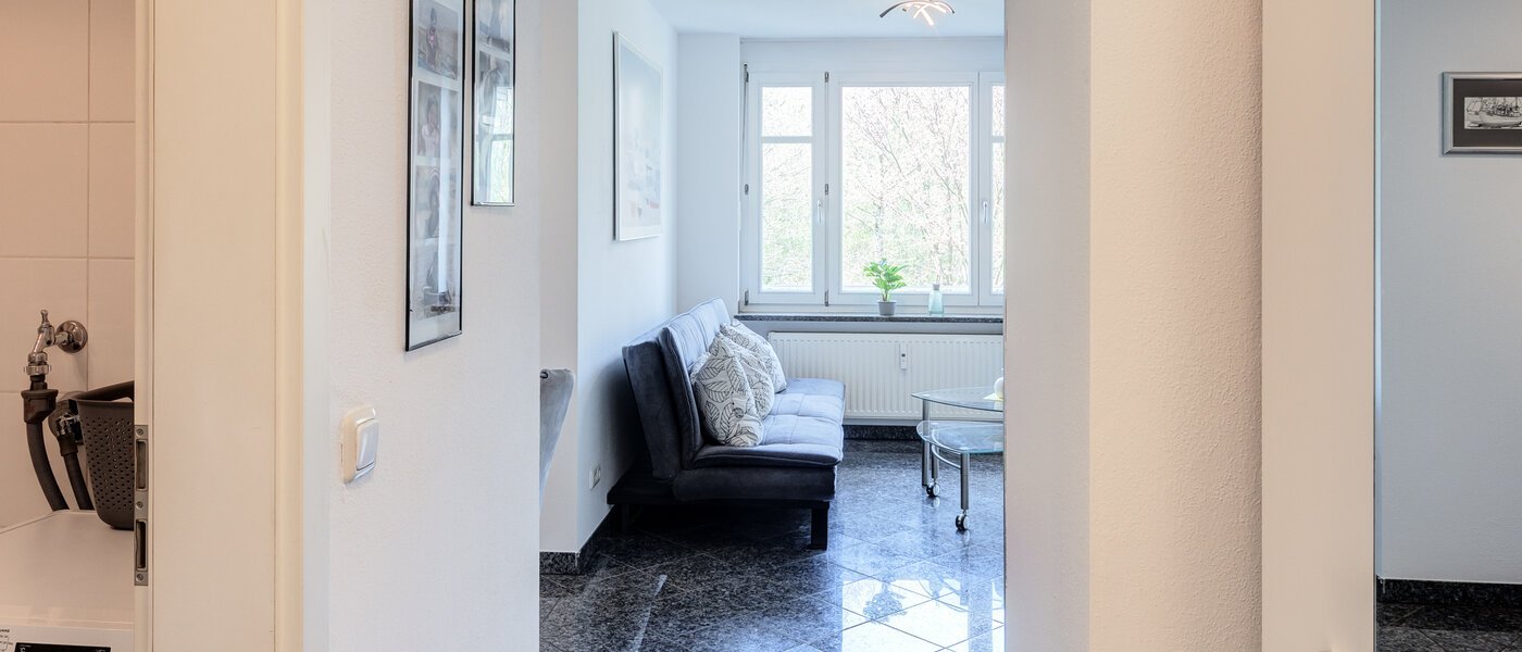 apartment München Oberföhring 02 hall 9553