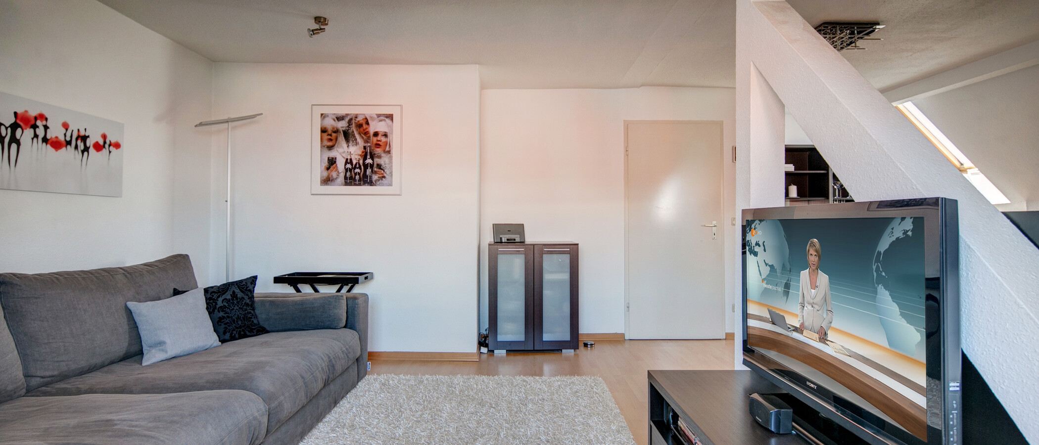 attic apartment München Haidhausen 04 living room 9579
