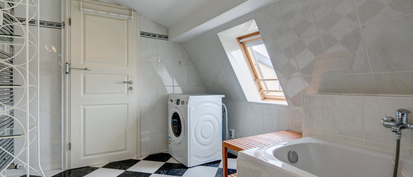 maisonette München Lehel 04 bathroom 9580