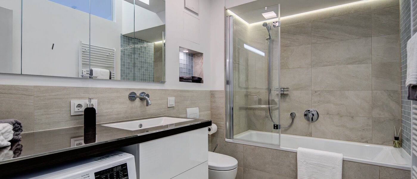 roof terrace apartment München Schwabing-Nord (zw. Belgrad- & Leopoldstraße) 02 bathroom 9584