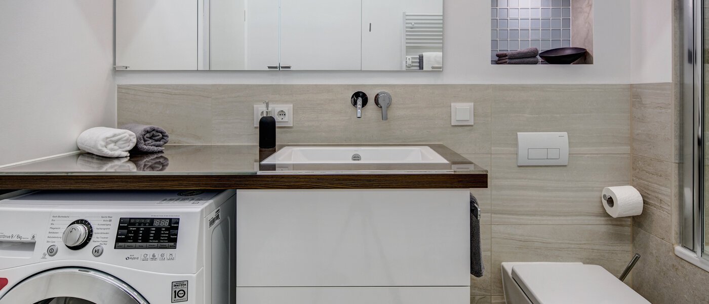 roof terrace apartment München Schwabing-Nord (zw. Belgrad- & Leopoldstraße) 03 bathroom 9584