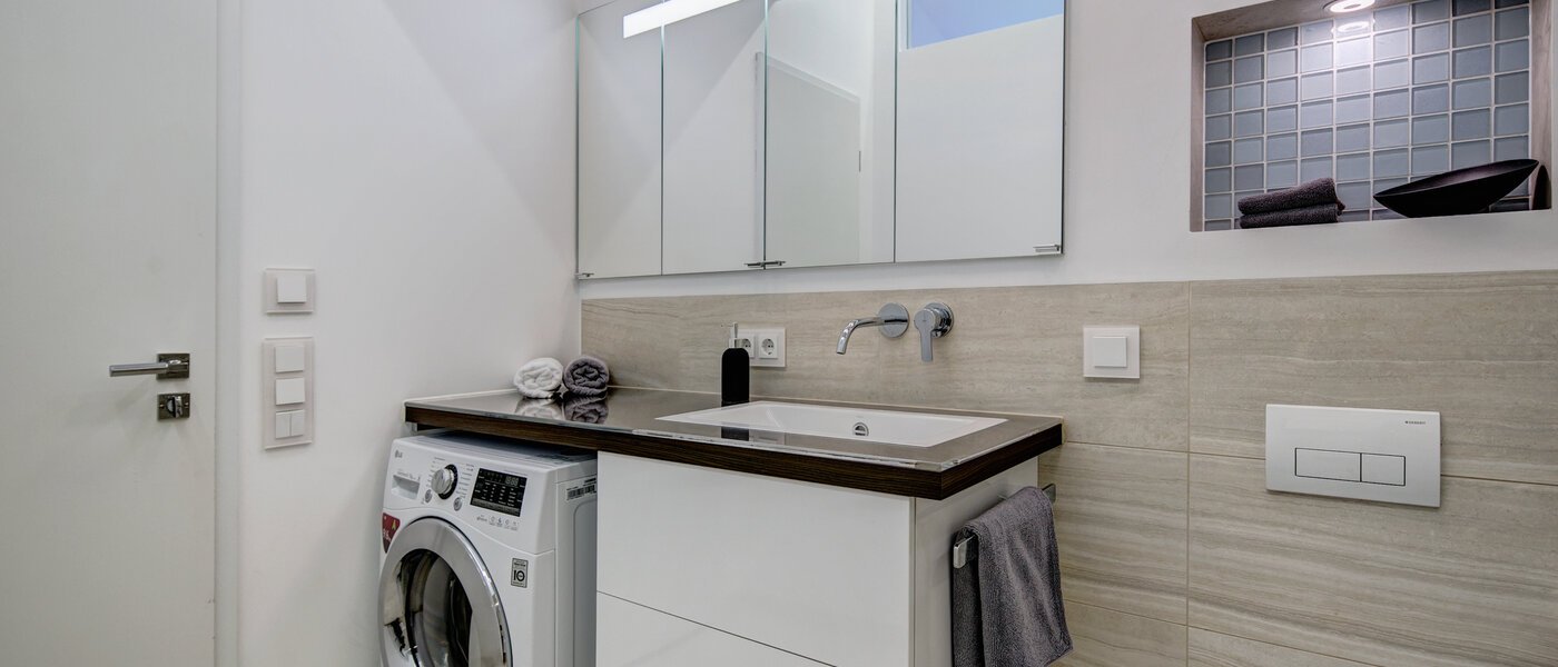 roof terrace apartment München Schwabing-Nord (zw. Belgrad- & Leopoldstraße) 04 bathroom 9584