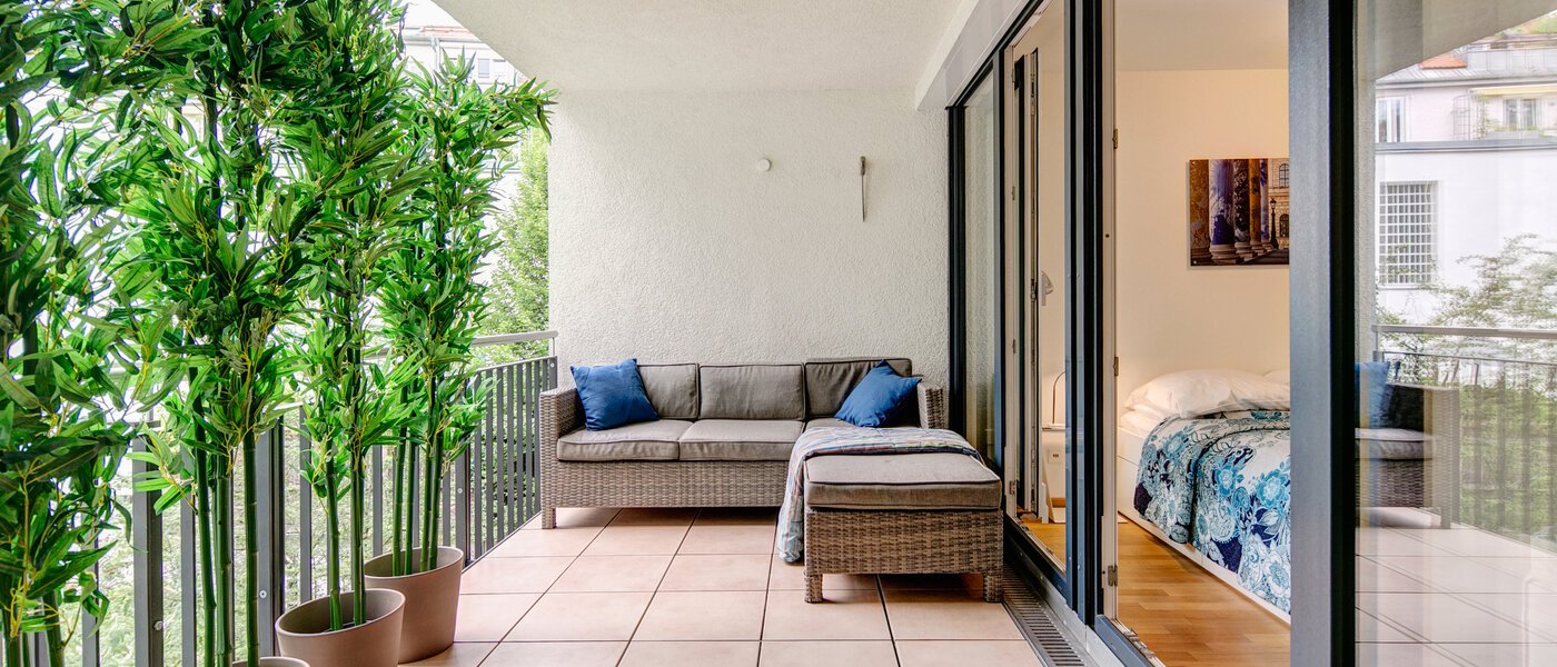 apartment München Glockenbachviertel 01 balcony 9591