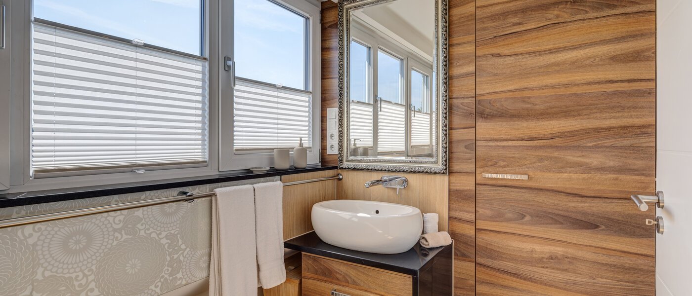 apartment München Berg am Laim 02 bathroom 9597