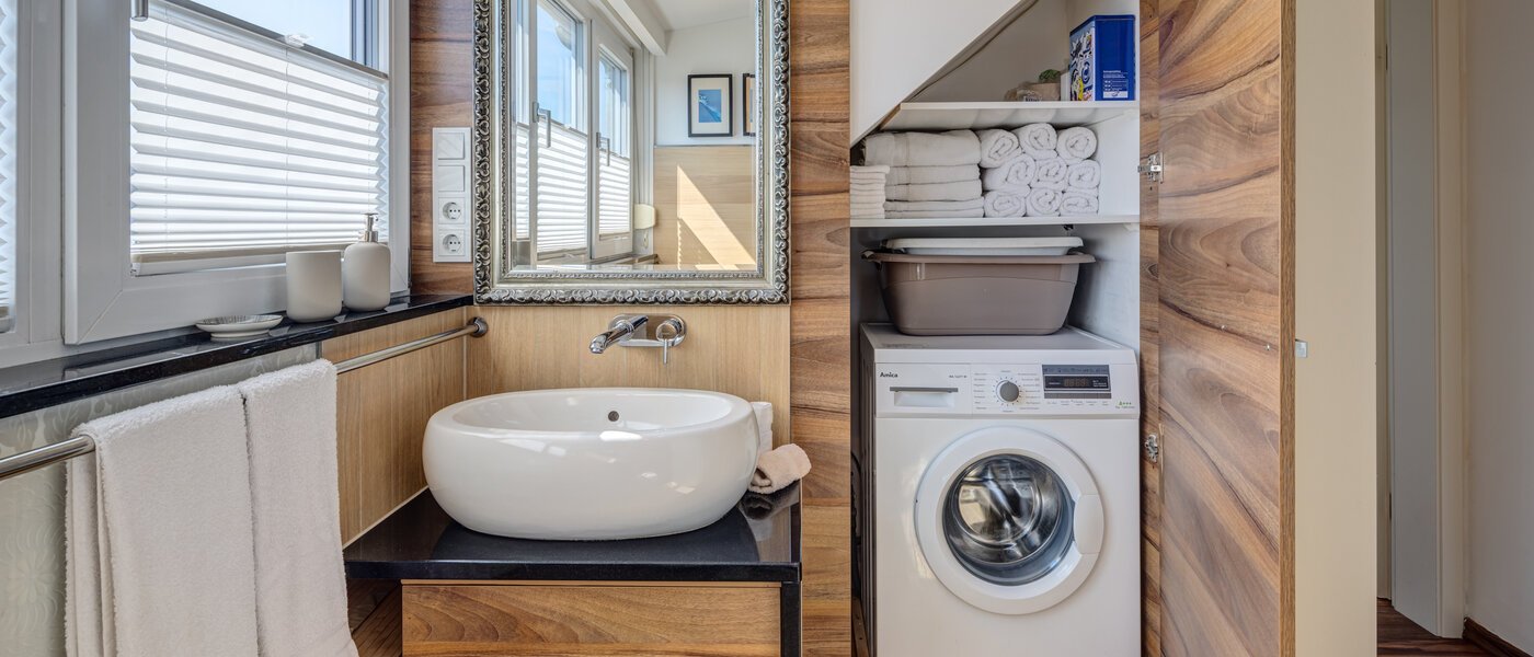 apartment München Berg am Laim 03 bathroom 9597