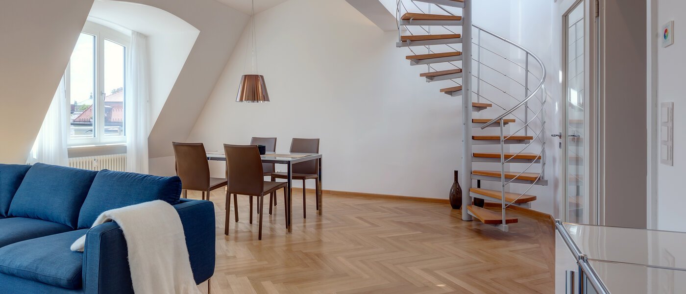 roof terrace apartment München Schwabing 04 living room 9602