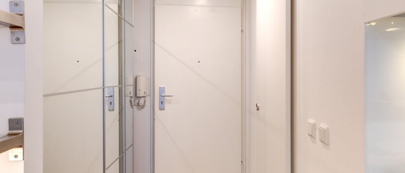 studio München Neuhausen 01 hall 9615