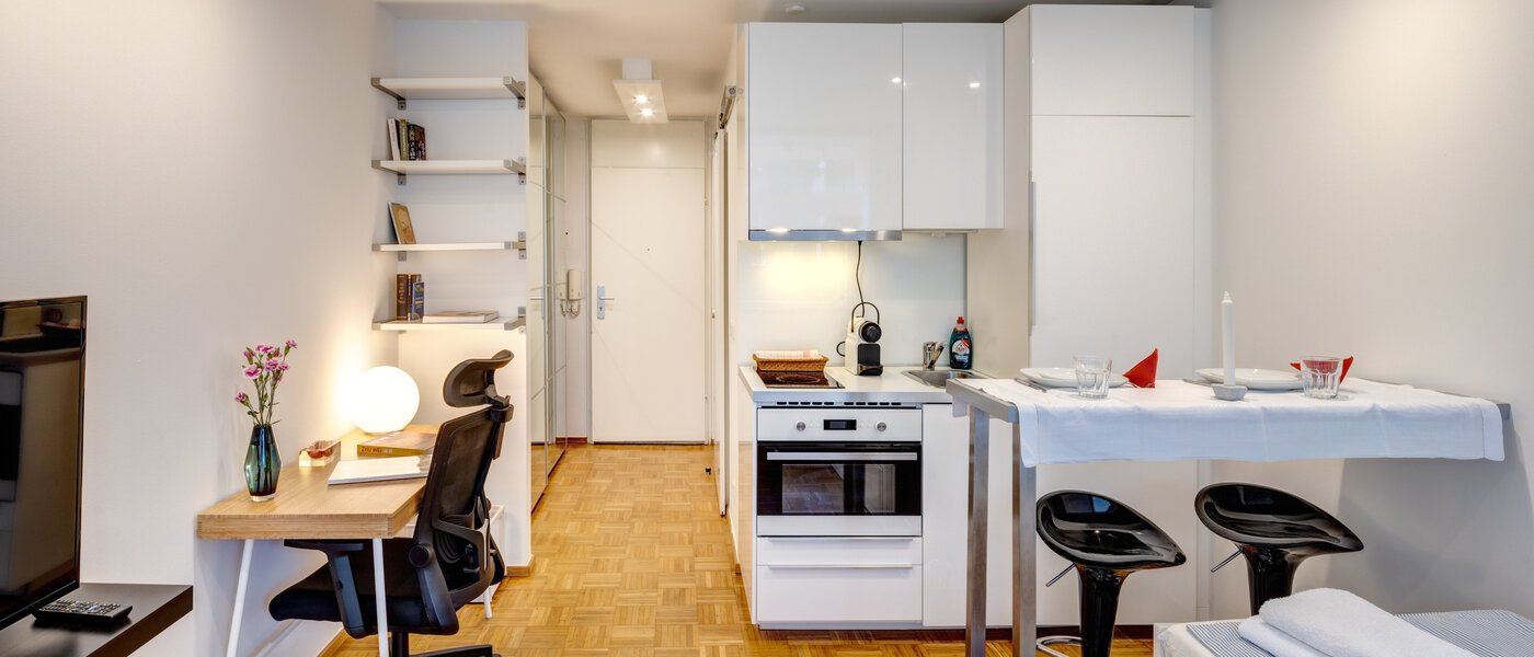 studio München Neuhausen 01 living area 9615