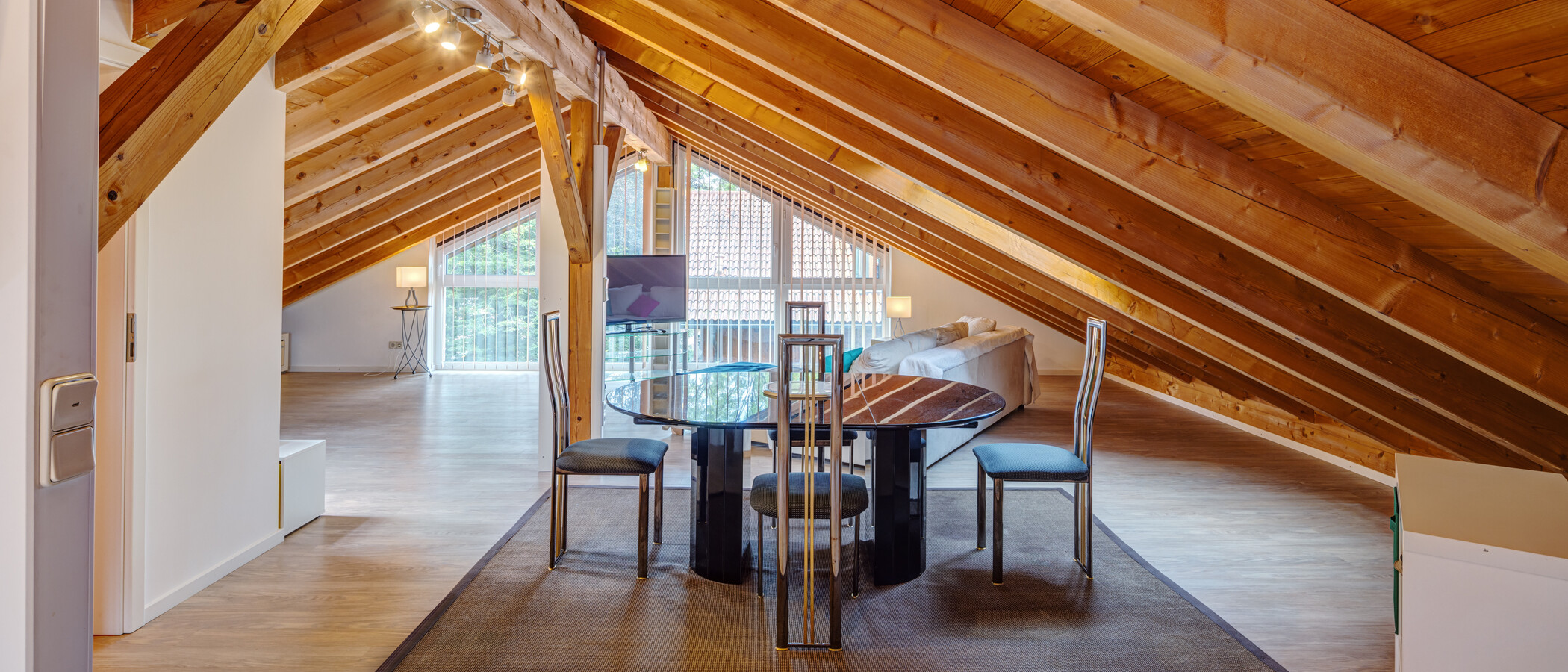attic apartment Gauting 05 living area 9625