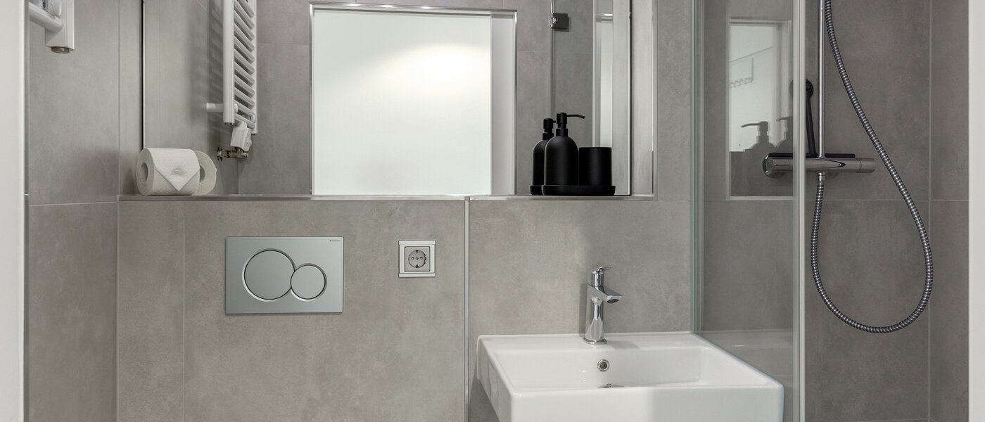 studio München Haidhausen 01 bathroom 9633