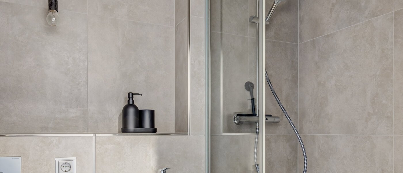 studio München Haidhausen 02 bathroom 9633