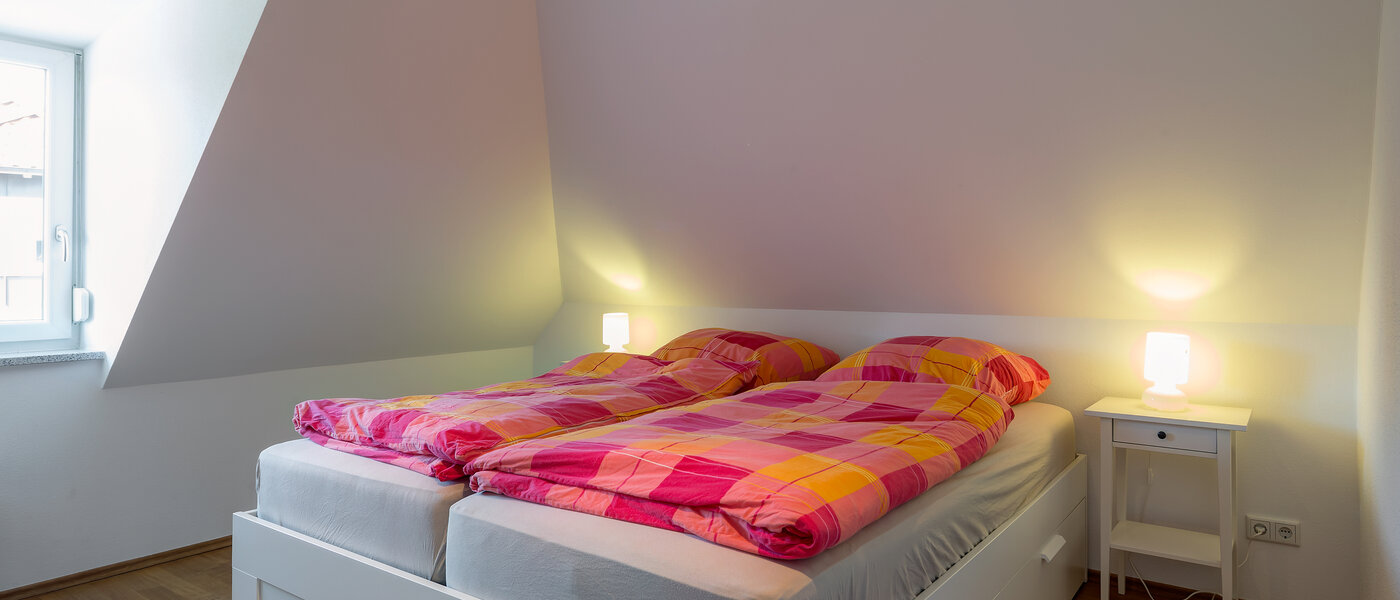 roof terrace apartment München Obermenzing 01 1. bedroom 9637