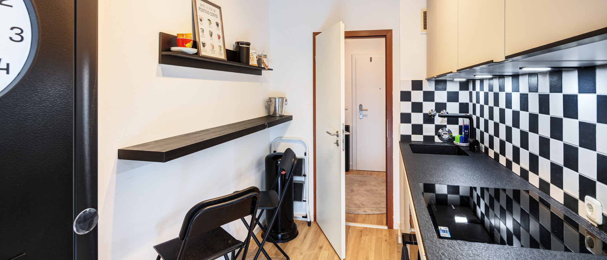 apartment München Lehel 03 kitchen 9663