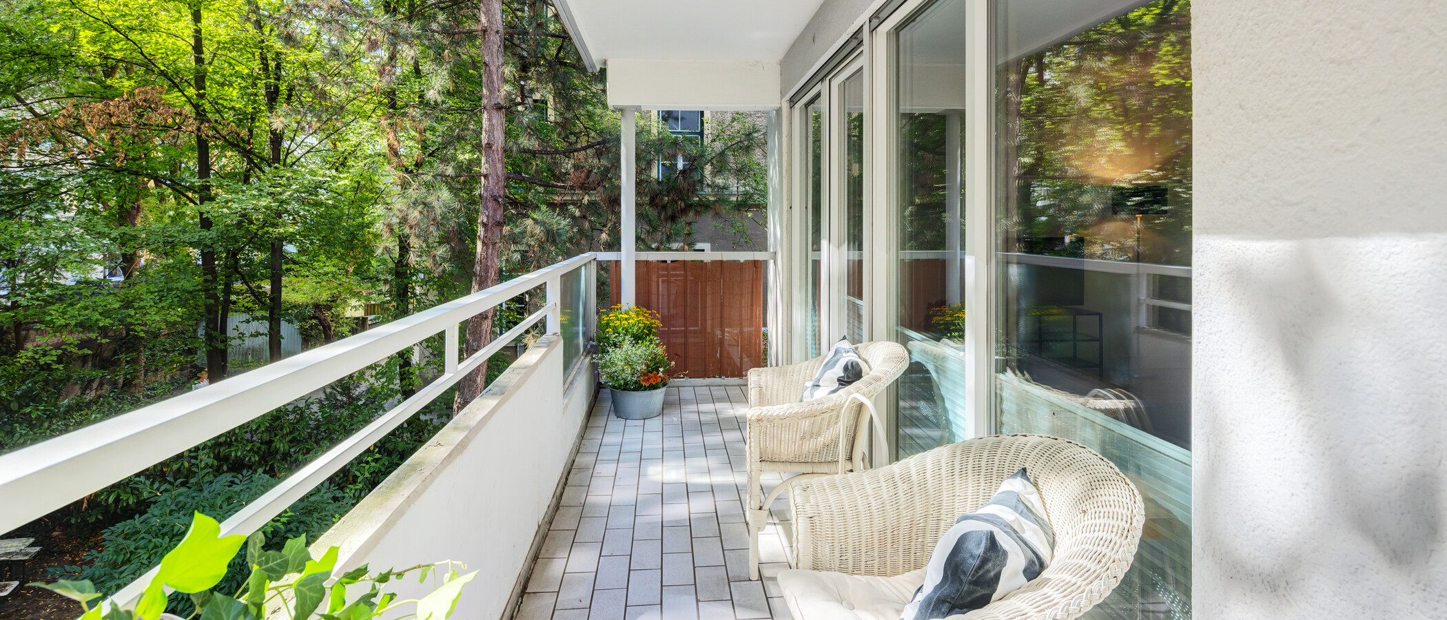 apartment München Lehel 02 balcony 9663