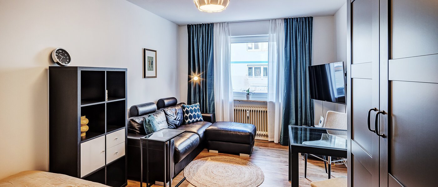 apartment München Maxvorstadt 01 living area 9664