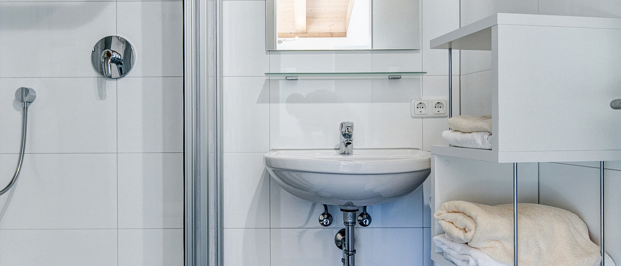 apartment Brunnthal 01 bathroom 9674