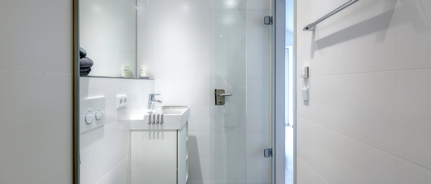 maisonette-gallery apartment Unterschleißheim Lohhof 02 bathroom 9676