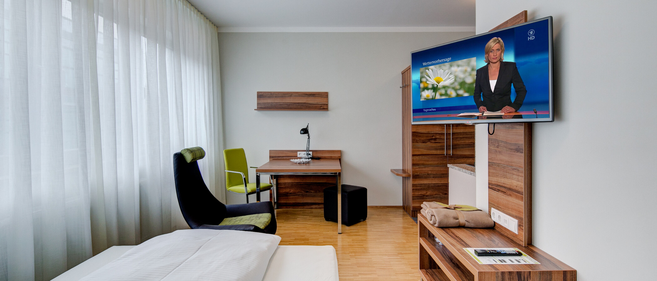 apartment Ismaning 01 living room 9679