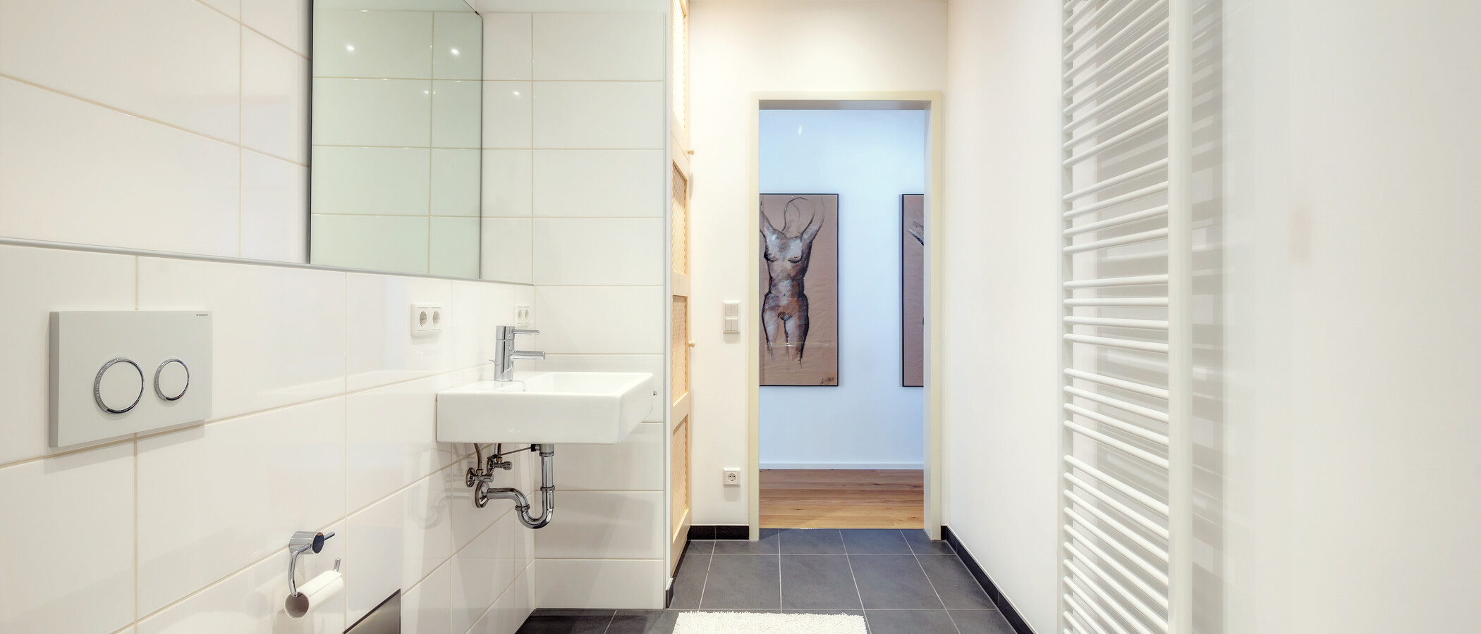 apartment München Neuhausen 02 bathroom 9686