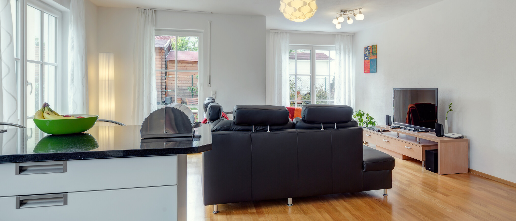 apartment with garden 	 München Forstenried 02 living room 9703